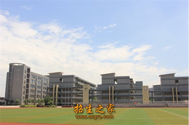 四川省宜賓市工業(yè)職業(yè)技術(shù)學(xué)校的助學(xué)政策及學(xué)校地址