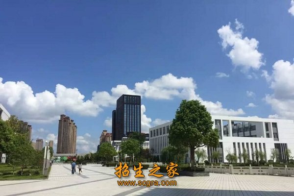 江蘇省南通市中等專業(yè)學(xué)校