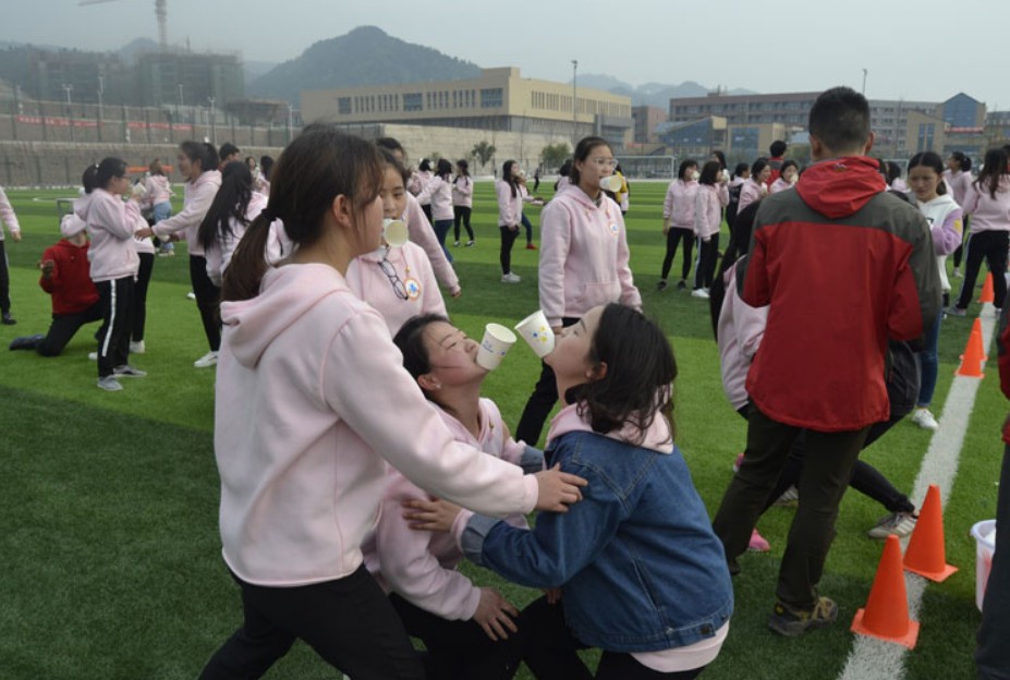 2023年四川科技職業(yè)技術(shù)學(xué)院幼兒師范學(xué)院招生老師QQ及電話