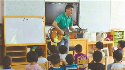 成都幼師大專學校注意到男幼師缺乏已成幼兒園普遍現象